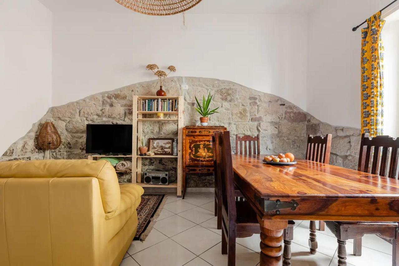 Duas Pedras, Private Apartment In The Heart Of Bosa Exterior photo