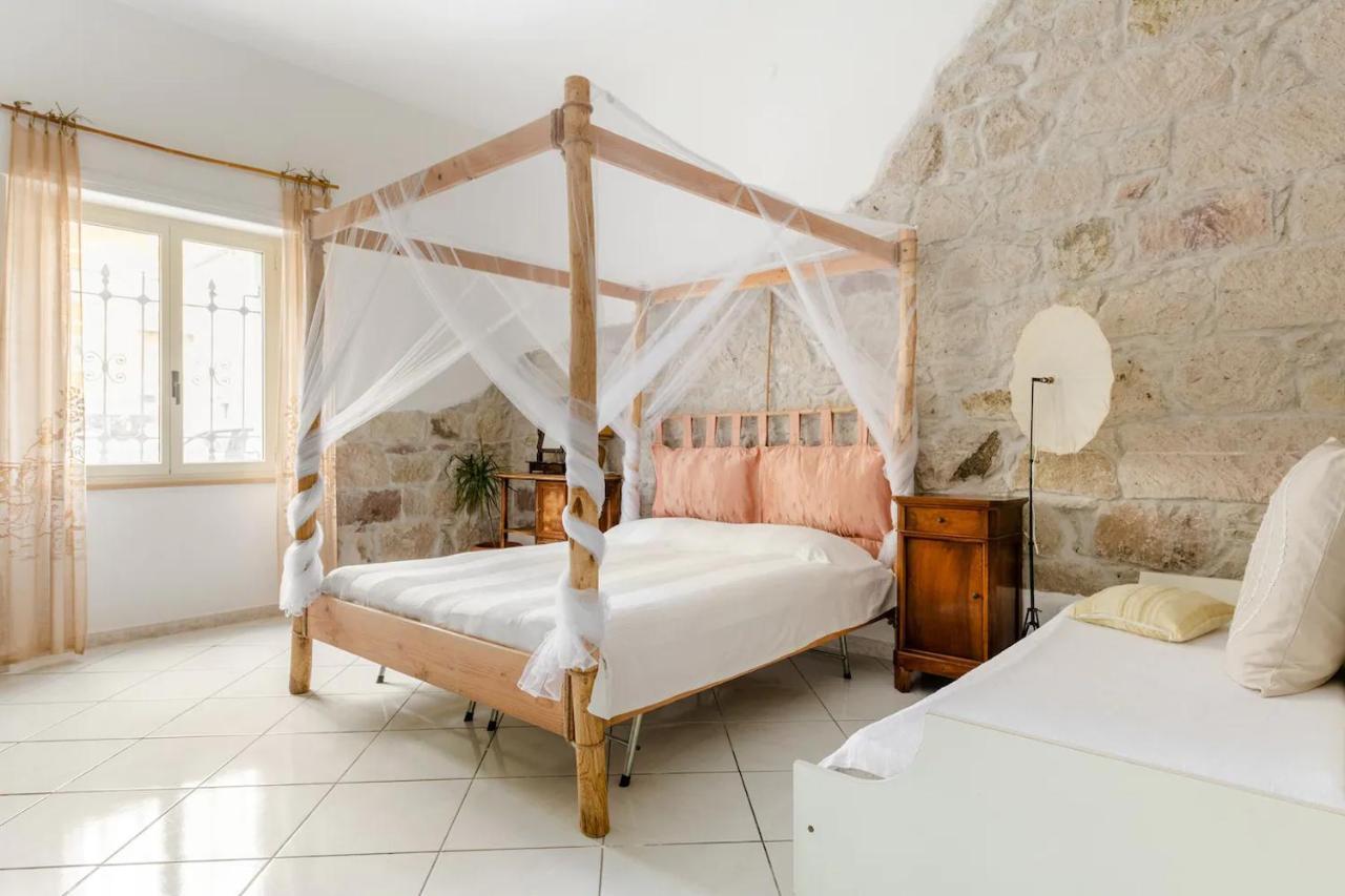 Duas Pedras, Private Apartment In The Heart Of Bosa Exterior photo